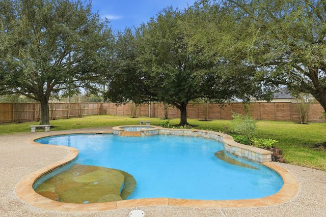 17003 Bowdin Crest Drive, Cypress, TX 77433