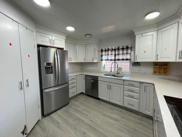 301 Freeman Road UNIT 90, Central Point, OR 97502