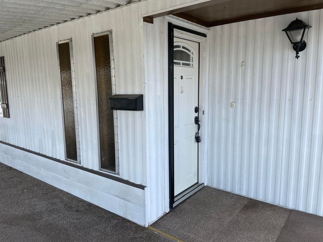 301 Freeman Road UNIT 90, Central Point, OR 97502