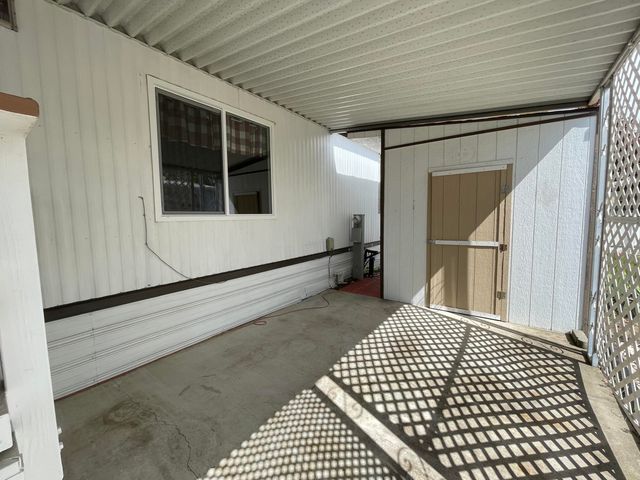 301 Freeman Road UNIT 90, Central Point, OR 97502