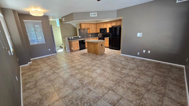 16825 N 14th Street Unit 21, Phoenix, AZ 85022