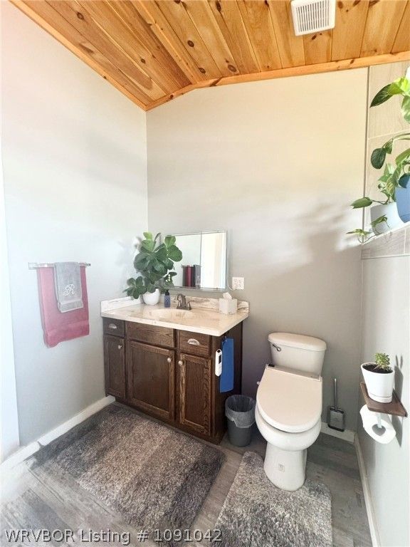 15914 Travis Lane 15914 Travis Lane