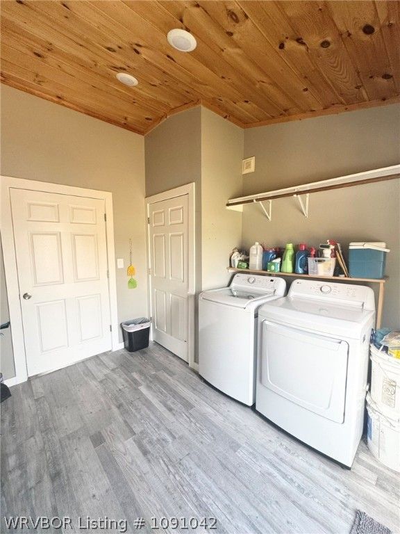 15914 Travis Lane 15914 Travis Lane
