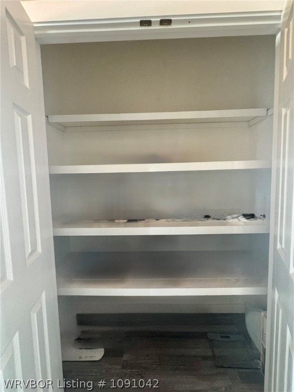 15914 Travis Lane 15914 Travis Lane