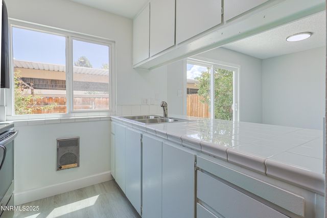 445 Pine Meadows Drive E25, Sparks, NV 89431