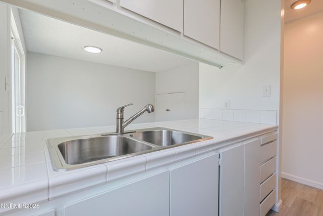 445 Pine Meadows Drive E25, Sparks, NV 89431