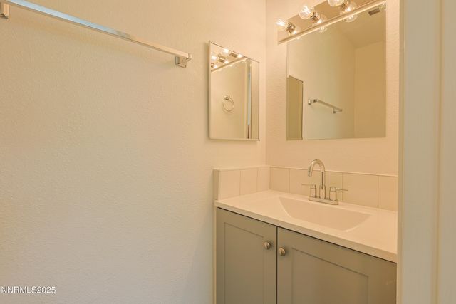 445 Pine Meadows Drive E25, Sparks, NV 89431