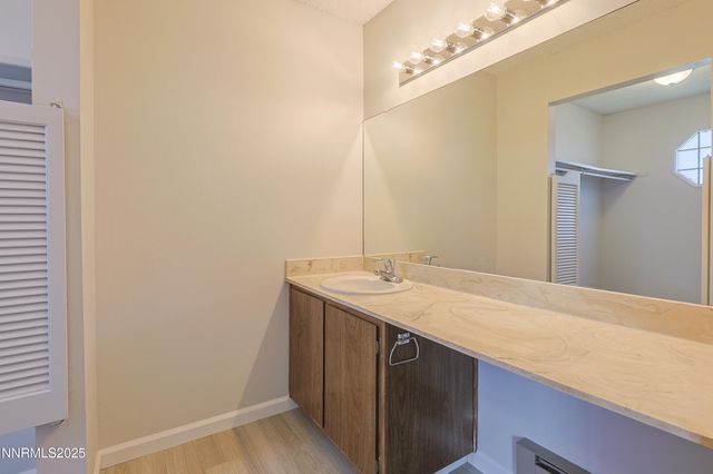 445 Pine Meadows Drive E25, Sparks, NV 89431