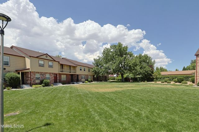 445 Pine Meadows Drive E25, Sparks, NV 89431