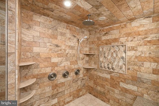 209 ESTATE DR, Ruther Glen, VA 22546