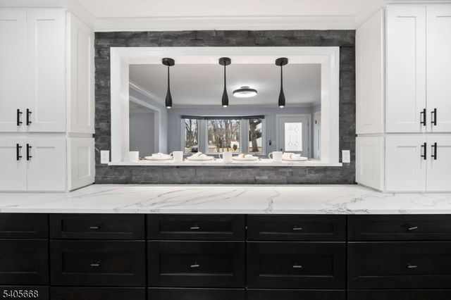 142 Taylor Ave, Hillsborough Twp., NJ 08844