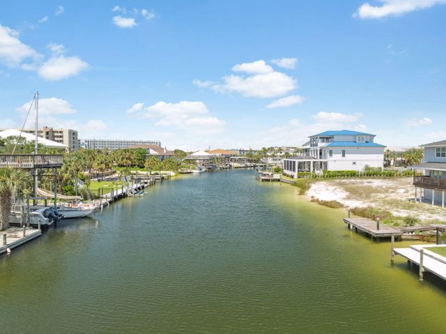 506 Vera Cruz Drive, Destin, FL 32541