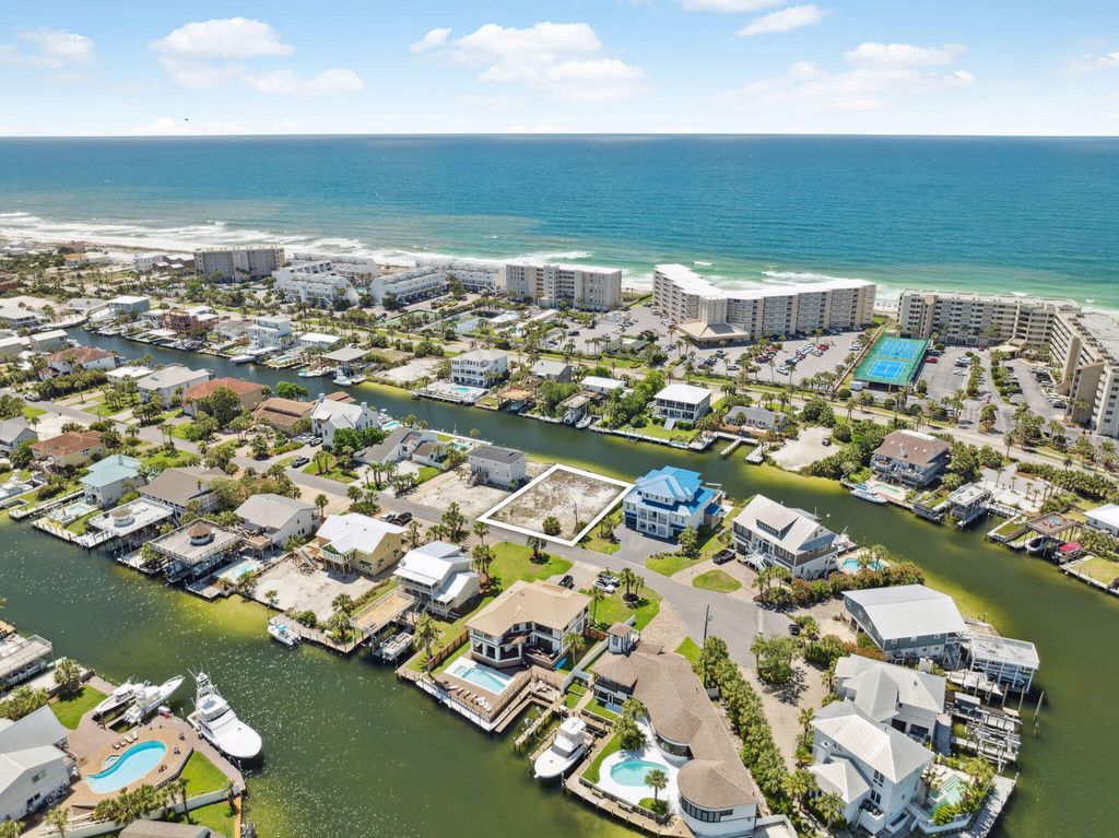 506 Vera Cruz Drive, Destin, FL 32541