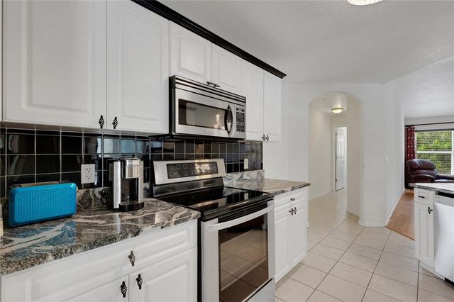 4233 MERRIAM LANE, North Port, FL 34288