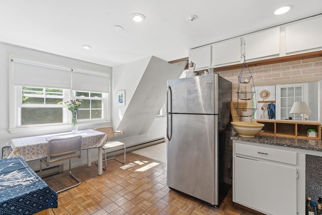 16 Middlesex St 8, Chelmsford, MA 01863