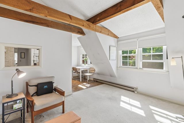 16 Middlesex St 8, Chelmsford, MA 01863