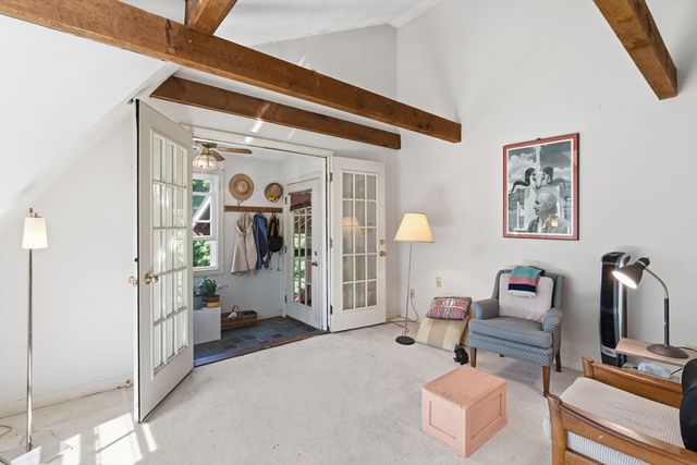 16 Middlesex St 8, Chelmsford, MA 01863