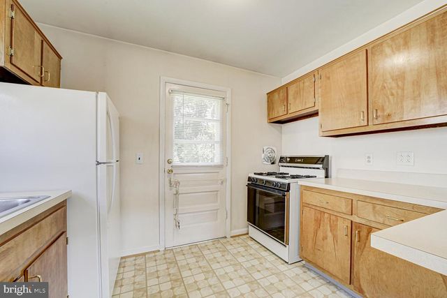 5122 NIAGARA PL, College Park, MD 20740