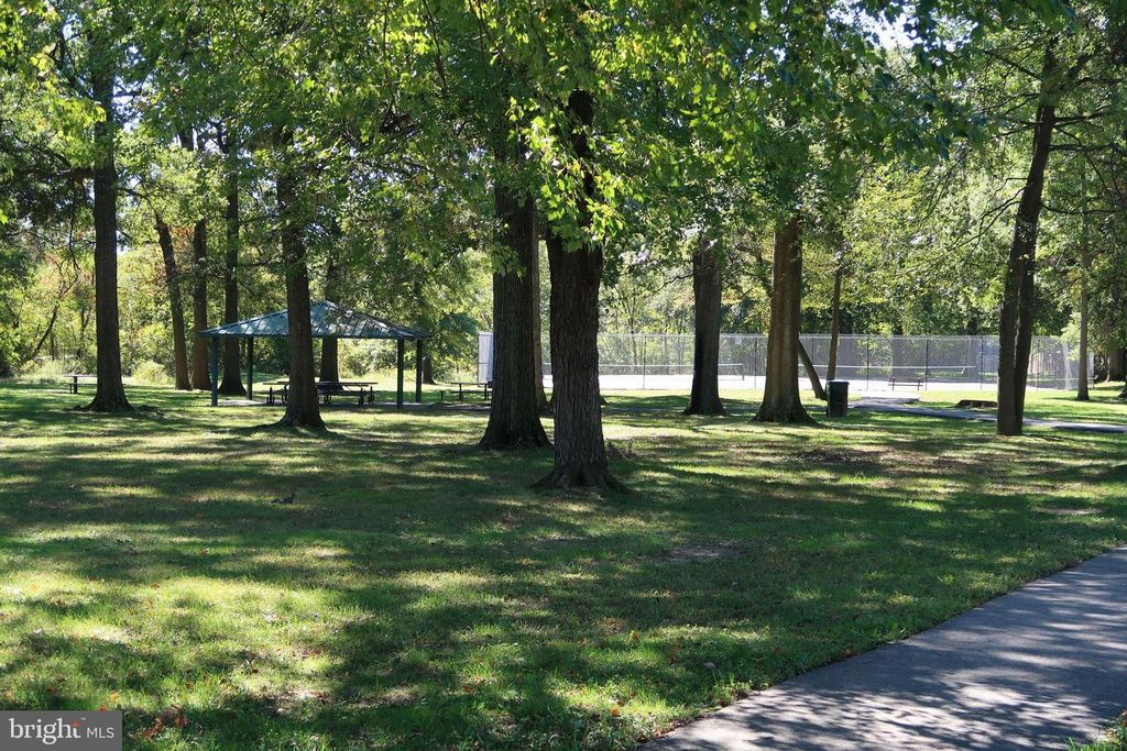 5122 NIAGARA PL, College Park, MD 20740