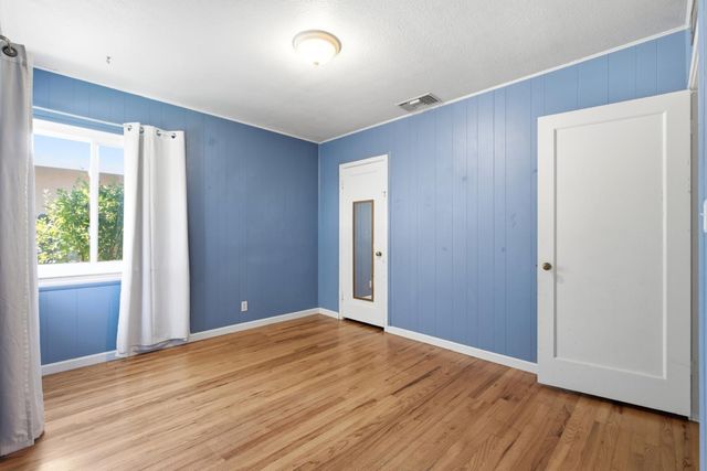 1026 W Dayton Avenue, Fresno, CA 93705