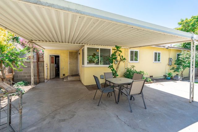 1026 W Dayton Avenue, Fresno, CA 93705