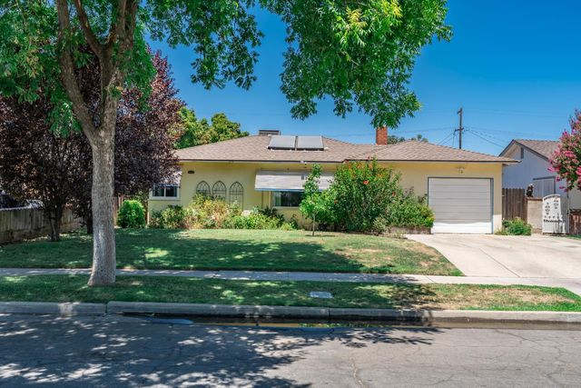 1026 W Dayton Avenue, Fresno, CA 93705