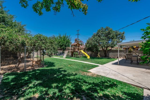 1026 W Dayton Avenue, Fresno, CA 93705