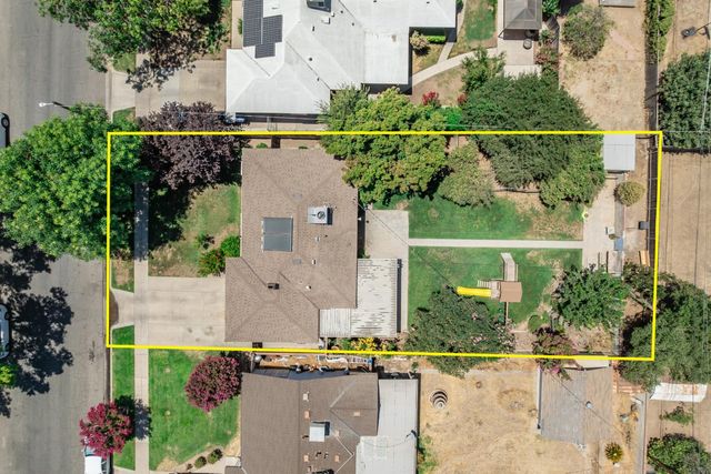 1026 W Dayton Avenue, Fresno, CA 93705