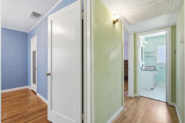 1026 W Dayton Avenue, Fresno, CA 93705