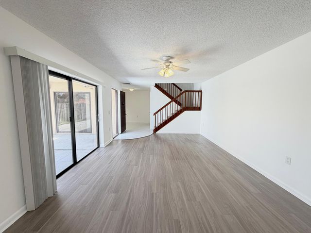 5512 55th Way, West Palm Beach, FL 33409