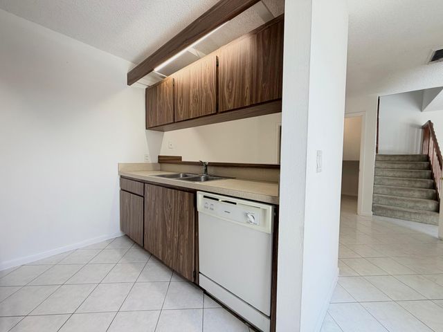 5512 55th Way, West Palm Beach, FL 33409