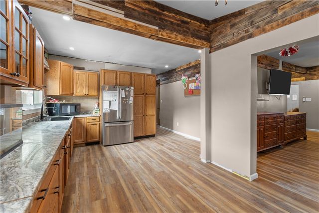 1223 Laurel Hill Rd, Mcdonald, PA 15057