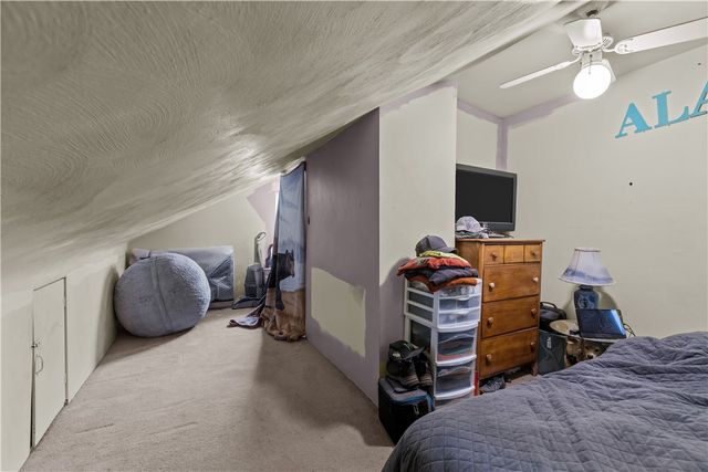 1223 Laurel Hill Rd, Mcdonald, PA 15057