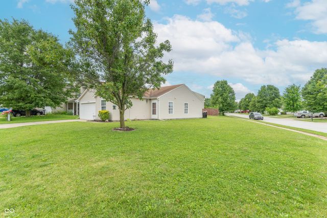 9235 Bakers Corner Drive, Camby, IN 46113