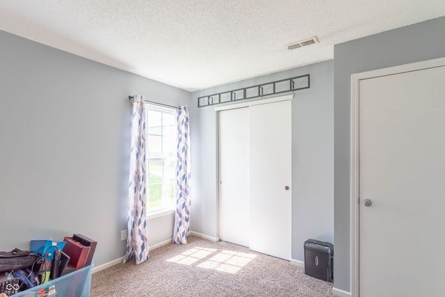 9235 Bakers Corner Drive, Camby, IN 46113