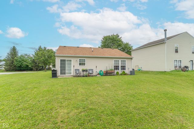 9235 Bakers Corner Drive, Camby, IN 46113