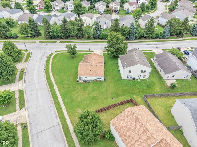 9235 Bakers Corner Drive, Camby, IN 46113