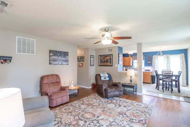 9235 Bakers Corner Drive, Camby, IN 46113