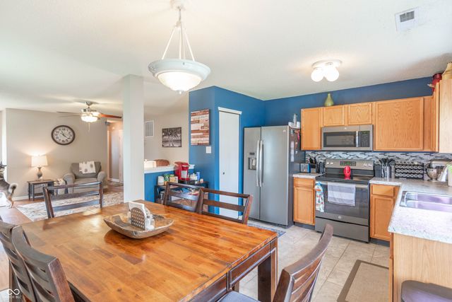 9235 Bakers Corner Drive, Camby, IN 46113