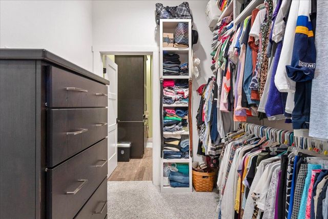 1732 W Silver Oak Drive, Springfield, MO 65810