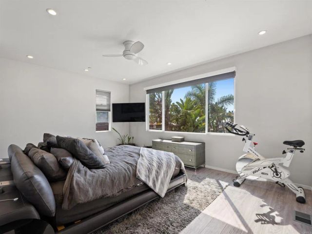 1044 Arcadia Rd, Encinitas, CA 92024