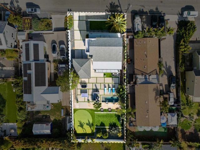 1044 Arcadia Rd, Encinitas, CA 92024