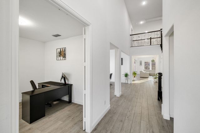 10736 Smoky Oak Trail, Argyle, TX 76226