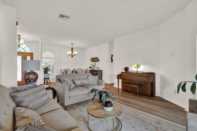 18123 KARA COURT, Tampa, FL 33647