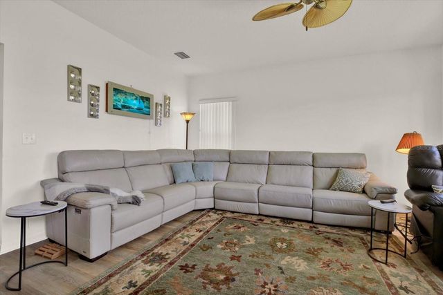 18123 KARA COURT, Tampa, FL 33647