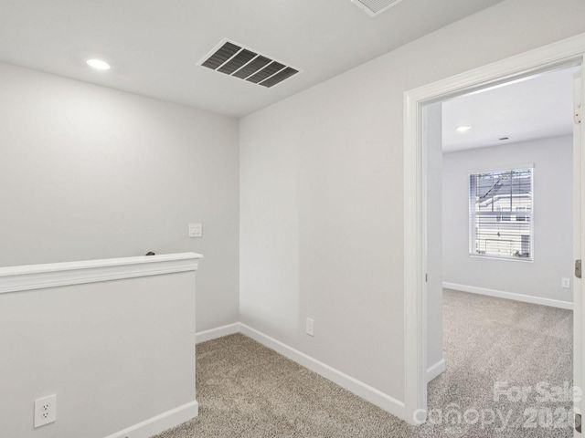 8132 Hidden Springs Trail, Charlotte, NC 28216