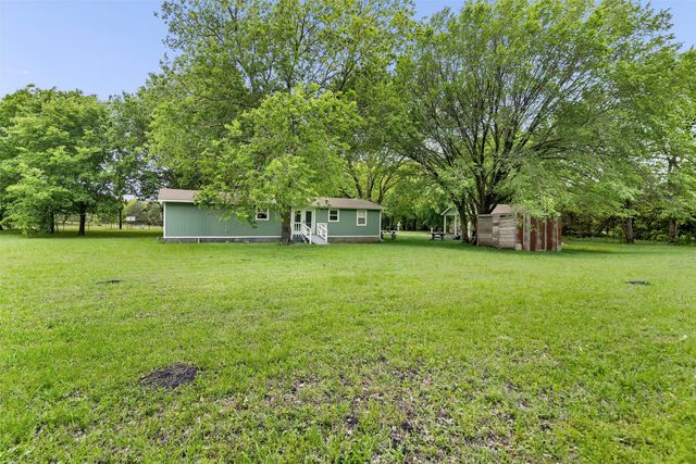 8546 County Road 500, Blue Ridge, TX 75424