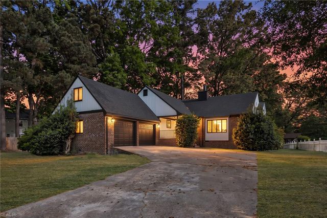 20 Ardmoor DR, Hampton, VA 23666