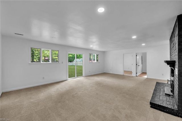 20 Ardmoor DR, Hampton, VA 23666