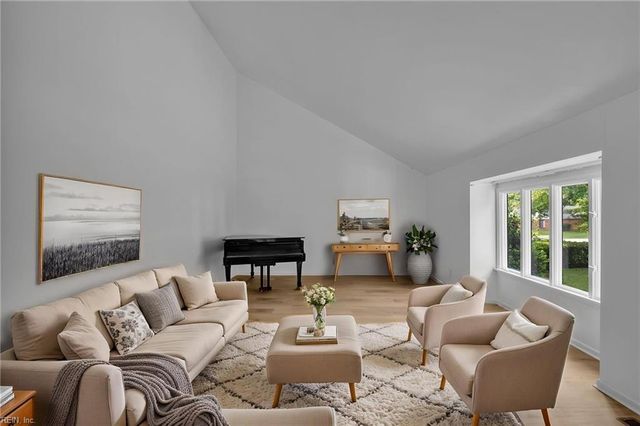 20 Ardmoor DR, Hampton, VA 23666